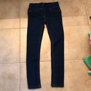Women’s stretchy jeans